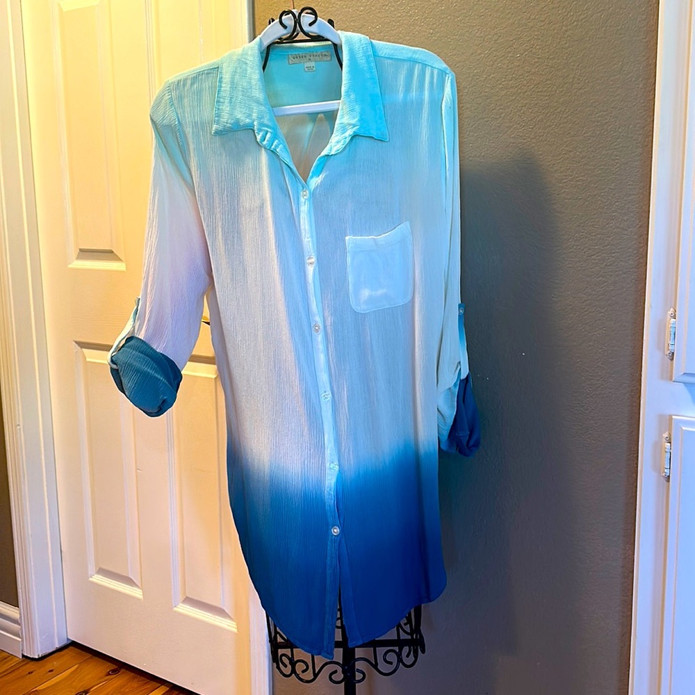 Green Dragon M Ombré gorgeous Blouse/ Cover Up NWOT